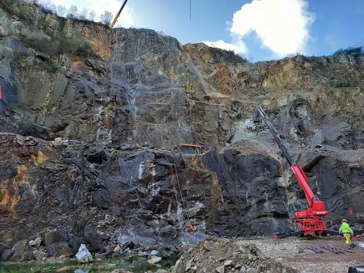 Travaux de consolidation de la paroi